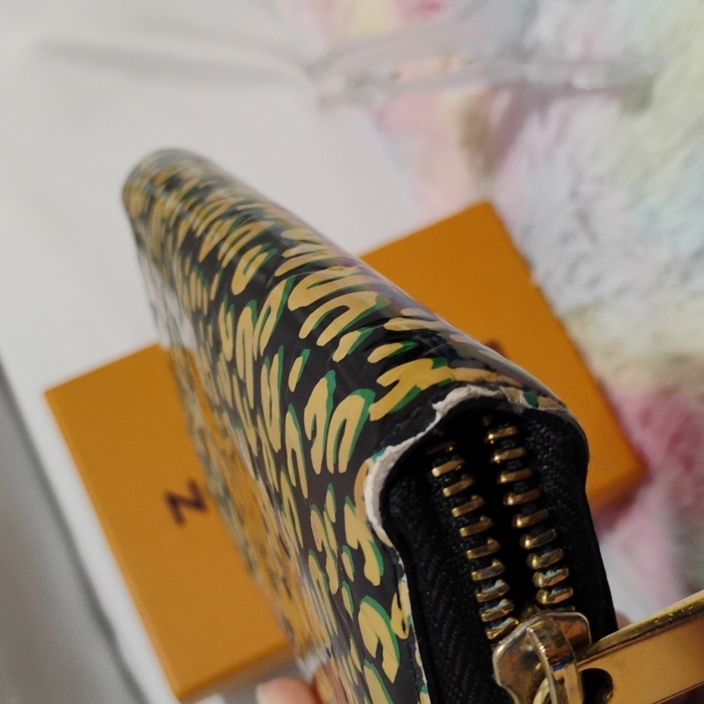 SALE! Authentic Louis Vuitton Vernis Leopard Zip Around Wallet CA0131 - Picture 5 of 16